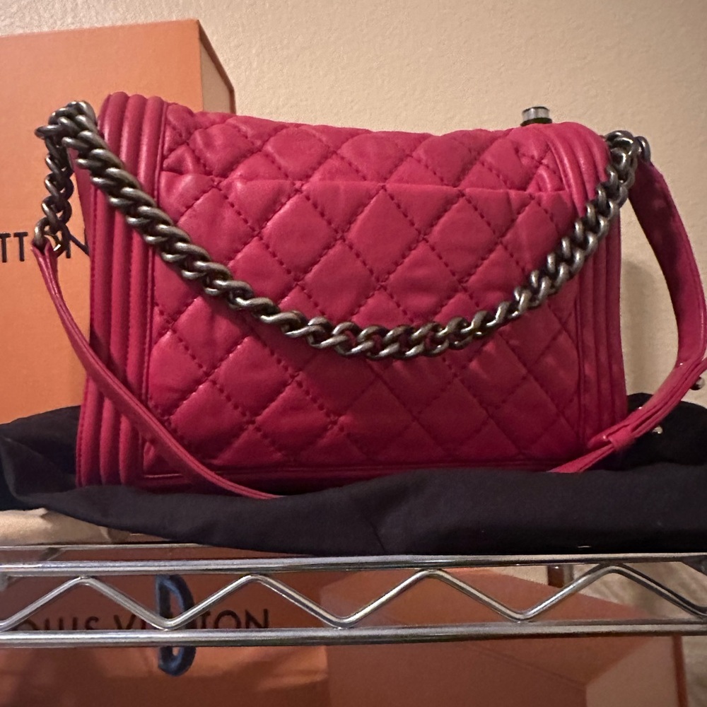 Gorgeous red Chanel Boy bag for Mikey - Picture 11 of 16